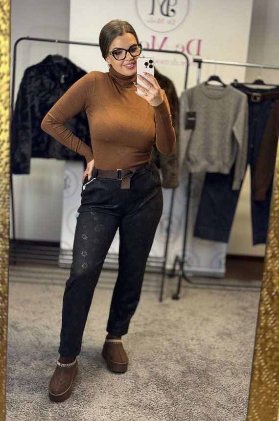 Bársony hatású,virágmintás puha nadrág ajándék övvel-fekete