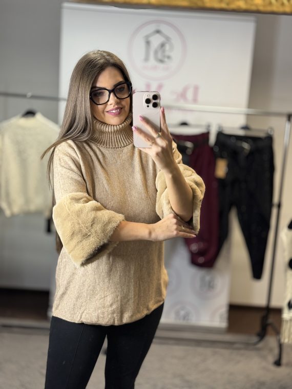 Puha,elasztikus anyagú garbós pulóver,szőrmés ujjal-mogyoróbarna