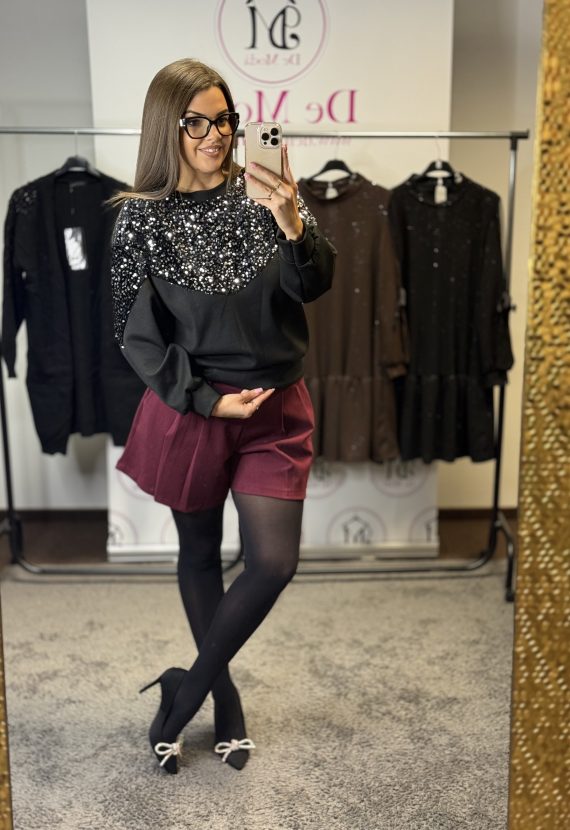 Extrém csillogós,puha anyagú,elasztikus pulóver-fekete