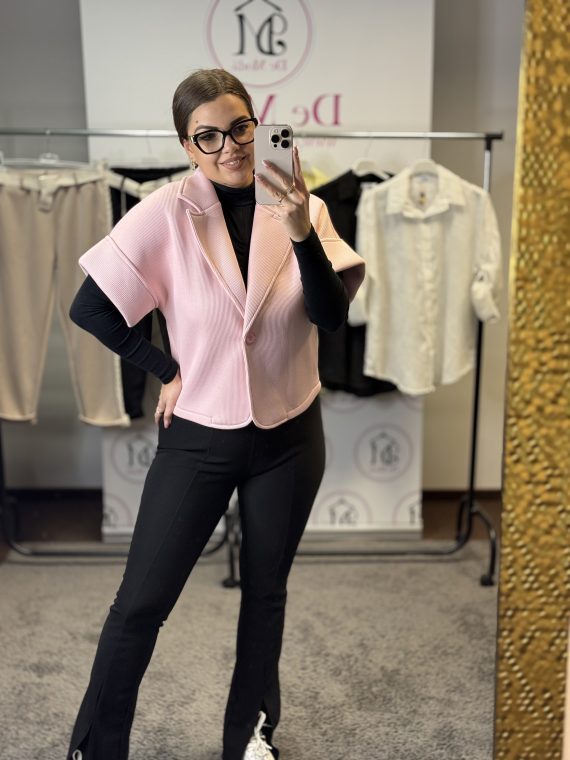 Galléros,elől gombos kiskabát-babarózsaszín