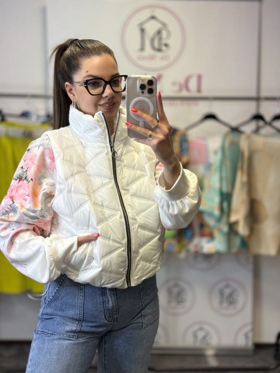 Rövid fazonú,steppelt mellény-fehér