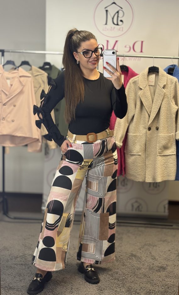 Prémium minőségű,elasztikus,gumis derekú nadrág ajándék övvel-fekete alap