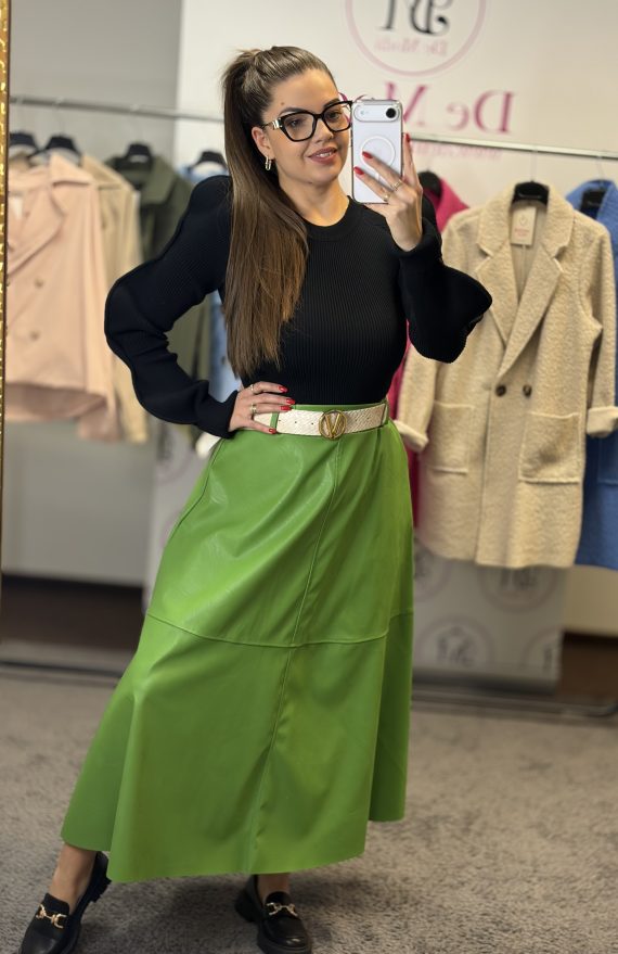 Hosszú,műbőr szoknya-fűzöld