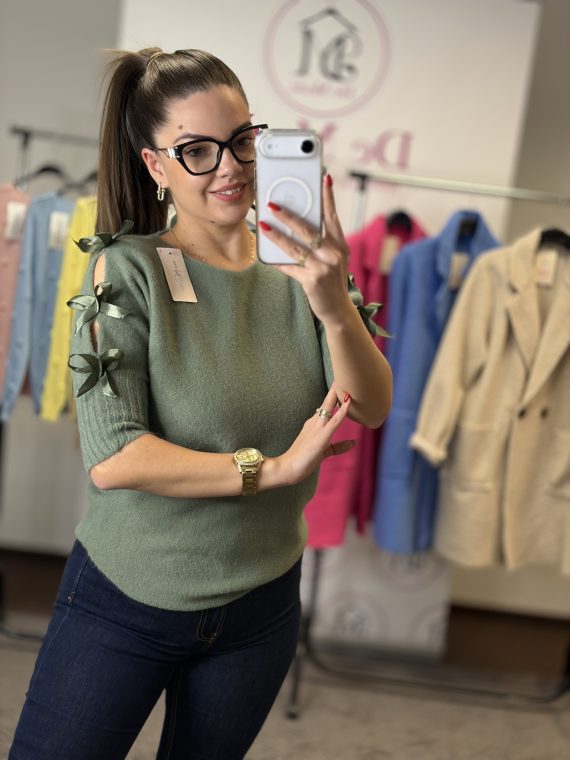 Különleges masnis póló-keki