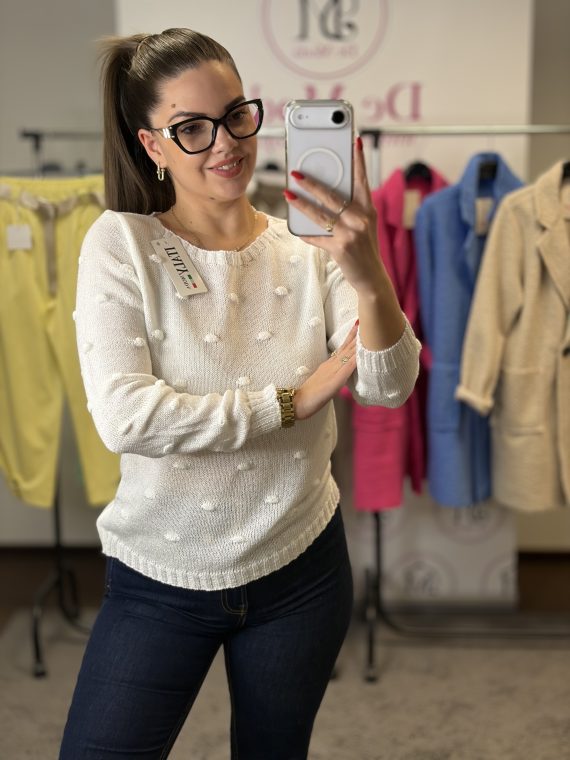 Vékony,kötött,elasztikus felső,anyagával,színével megegyező mintával-fehér