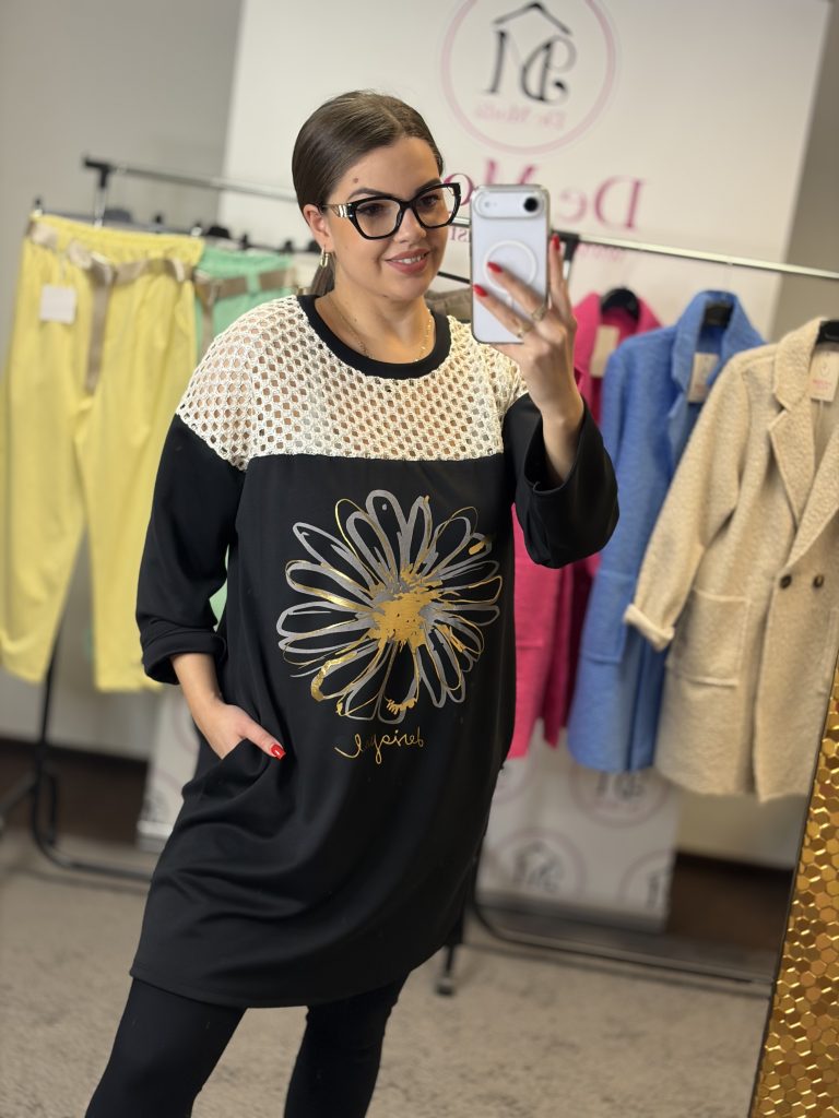 Desigual feliratú,virágos,felül hálós,zsebes tunika-fekete