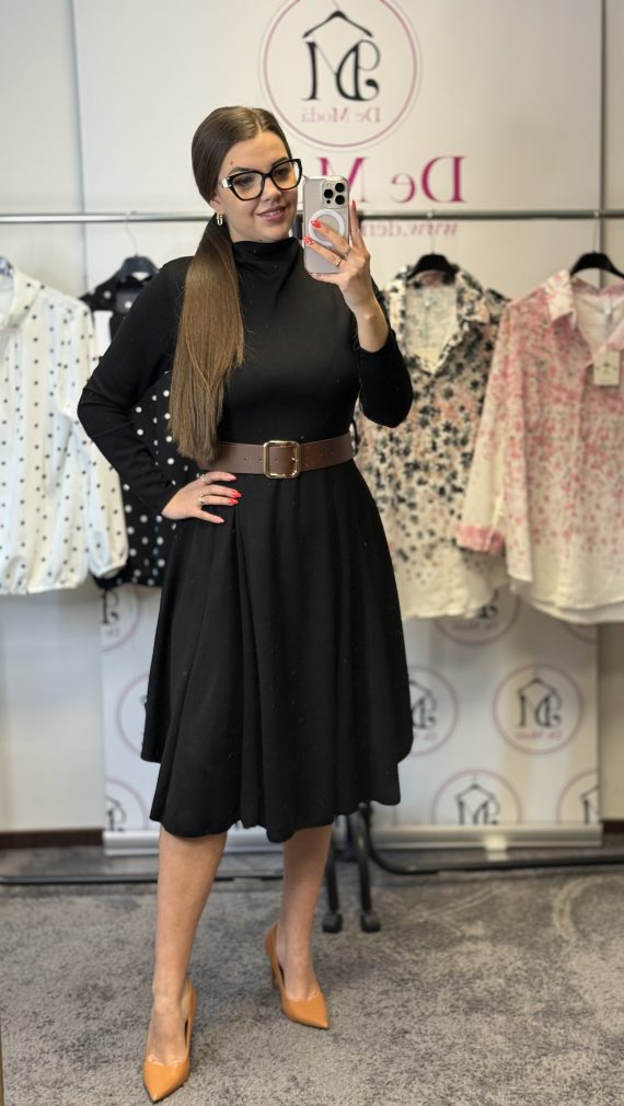 Pihe-puha anyagú,félgarbós hosszú ruha, ajándék övvel-fekete