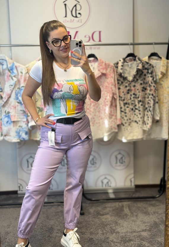 Magas derekú,alul gumis,vékony anyagú nadrág,fekete övvel-lila