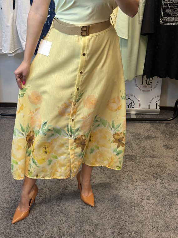 Vékony,lenge,elől gombos,virágos szoknya,ajándék övvel-sárga