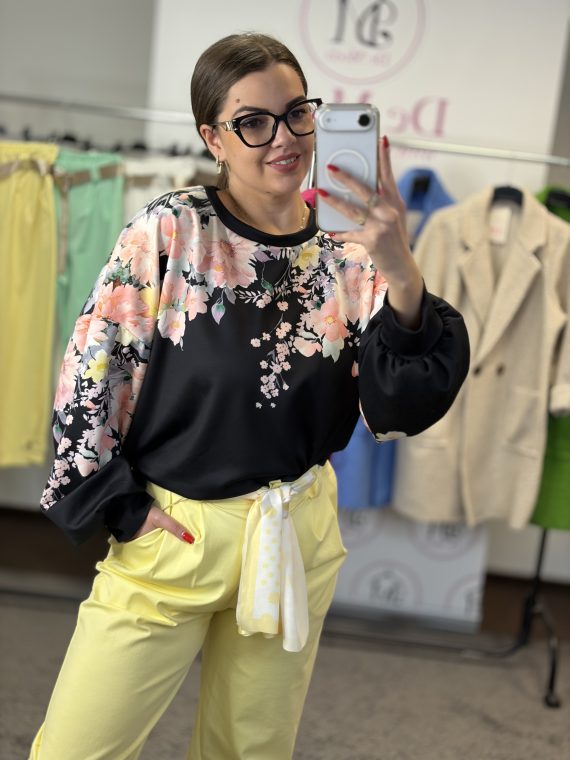 Magas derekú,laza fazonú nadrág,selyem hatású kötővel-sárga